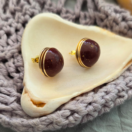 aretes crimson
aretes carmesí
aretes hechos a mano
stud earrings
polymer clay earrings
aretes pequeños
aretes elegantes
aretes minimalistas
handmade jewelry Puerto Rico
stainless steel earrings
aretes con cobre
lightweight earrings
everyday earrings
Blessed Knots
