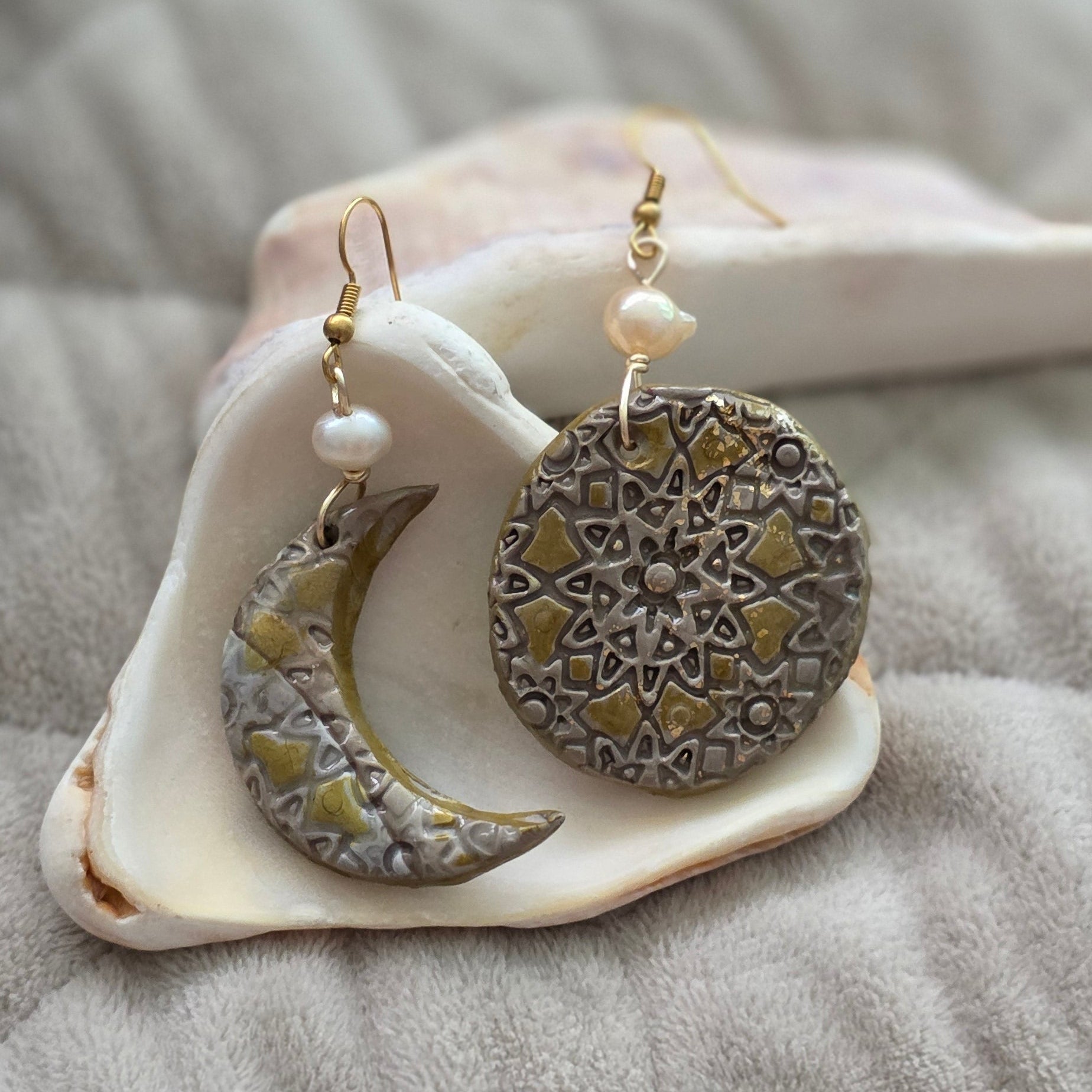 Aesthetic
Handcrafts
Handmade
Trendy
Accesorios únicos
artisan-crafted jewelry
artisan-crafted earrings
Blessed Knots design
Boho-chic artisan jewelry
boho-chic jewelry
Bold stud earrings
Desechos de mar
Earthy metallic jewelry
Exclusive Blessed Knots design
Exclusive handmade earrings
Exclusive handmade jewelry
Fashion Earrings
Fashion jewelry
handcrafted jewelry
handmade dangle earrings
Hecho en Puerto Rico
Joyería artesanal moderna
Modern Jewelry
natural pearl jewelry
