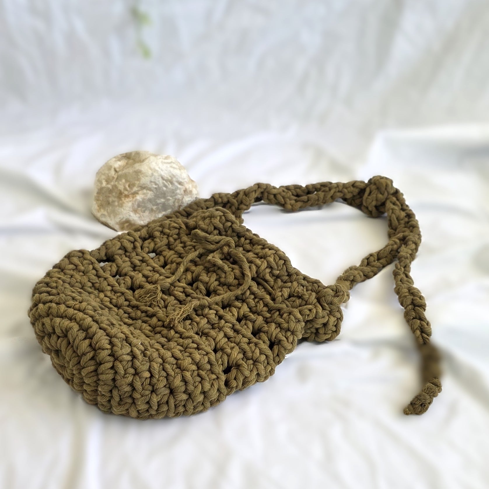 bolso de crochet
Bolso tejido a mano
Bolso algodón 100%
Bolso verde militar
Bolso verde oliva
Crochet bag handmade
Bolso artesanal
Bolso con cordón
Bolso casual mujer
handmade bag
Bolso pequeño
Accesorios hechos a mano
blessed knots
Bolsos tejidos Puerto Rico
Bolso natural