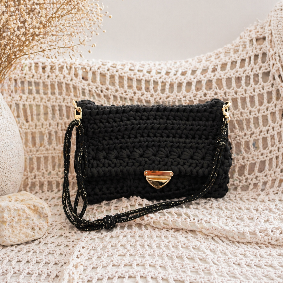 Cartera crochet negra
Bolso tejido a mano
handmade crochet bag
Black crochet purse
boho chic handbag
Cartera artesanal elegante
Bolso pequeño negro
Accesorios hechos a mano
Blessed knots
Unique handmade purse