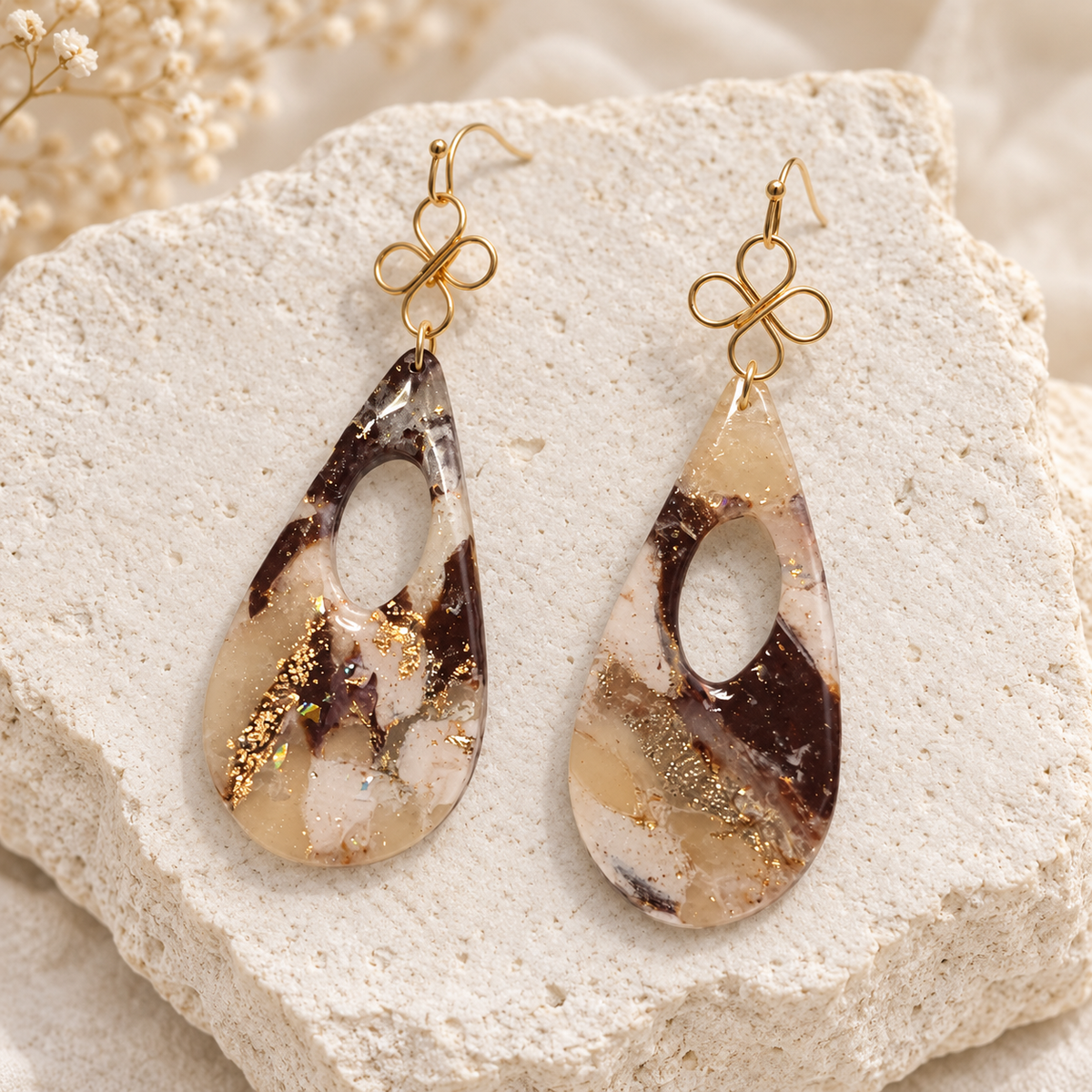 Handcrafts
Aesthetic
Handmade
trendy jewelry
handcrafted jewelry
exclusive handmade jewelry
Blessed Knots design
exclusive handmade earrings
Aretes Artesanales en Polymer Clay
Aretes hechos a mano en polymer clay marmolizado
polymer clay
polymer clay earrings
polymer clay jewelry
polymer clay marmolizado
arcilla polimerica
copper jewelry
Copper wire
copper wire earrings
wire-wrapped