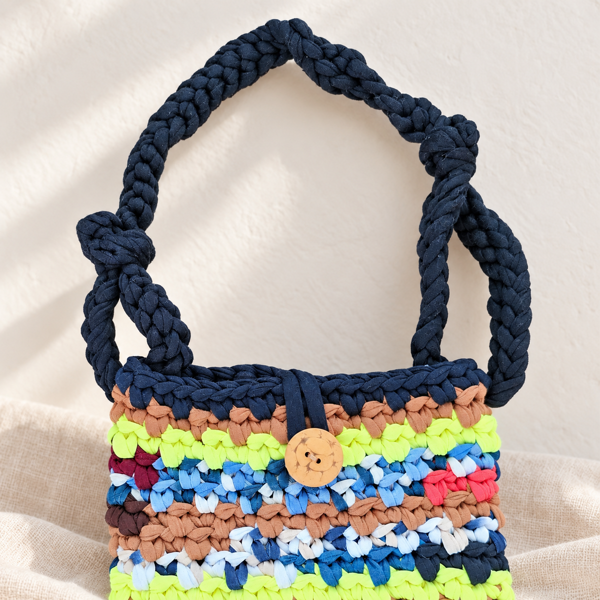Bolso de crochê.
Bolso tecido à mão.
Bolso trapillo.
Bolso de poliéster.
Bolso multicolor.
Bolso neon.
Bolso com cordão ajustável.
Bolso artesanal.
Crochet bag handmade
Bolso casual mujer.
handmade bag
Accesorios hechos a mano
blessed knots
Bolsos tecidos, Puerto Rico.
Bolso colorido.