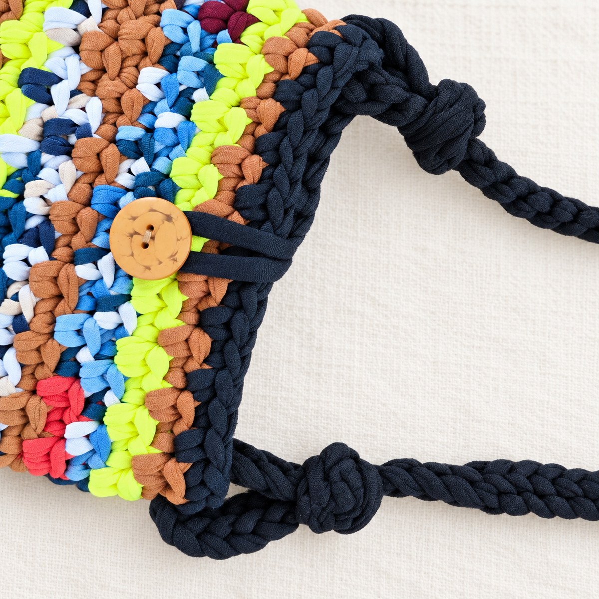 Bolso de crochê.
Bolso tecido à mão.
Bolso trapillo.
Bolso de poliéster.
Bolso multicolor.
Bolso neon.
Bolso com cordão ajustável.
Bolso artesanal.
Crochet bag handmade
Bolso casual mujer.
handmade bag
Accesorios hechos a mano
blessed knots
Bolsos tecidos, Puerto Rico.
Bolso colorido.