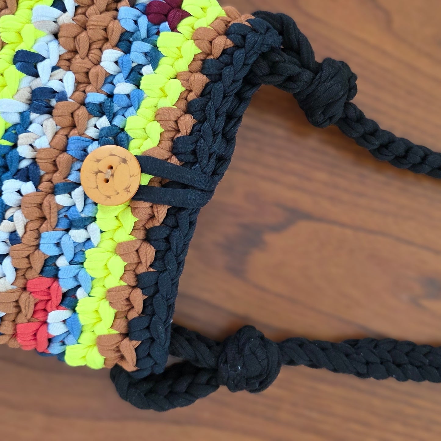 bolso de crochet
Bolso tejido a mano
Bolso trapillo
Bolso poliéster
bolso multicolor
Bolso neón
Bolso con cordón ajustable
Bolso artesanal
Crochet bag handmade
Bolso casual mujer
handmade bag
Accesorios hechos a mano
blessed knots
Bolsos tejidos Puerto Rico
Bolso colorido