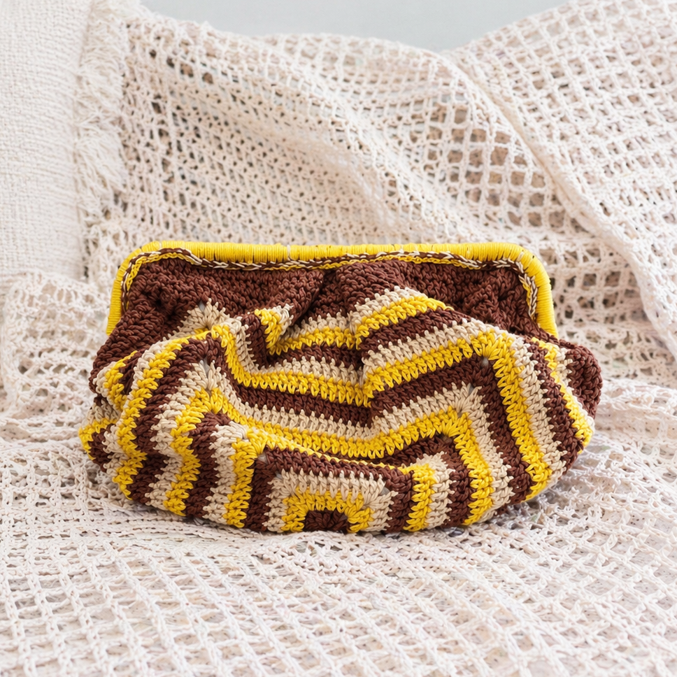 cartera crochet
bolso tejido a mano
crochet bag
handmade bag
bolso artesanal
cartera boho
shoulder bag crochet
bolso de mano
cartera tejida
bolso de hilo de algodón
handmade crochet bag
boho bag
artisan bag Puerto Rico
bolso único
sustainable fashion
Blessed Knots
bolso colores tierra
textured bag